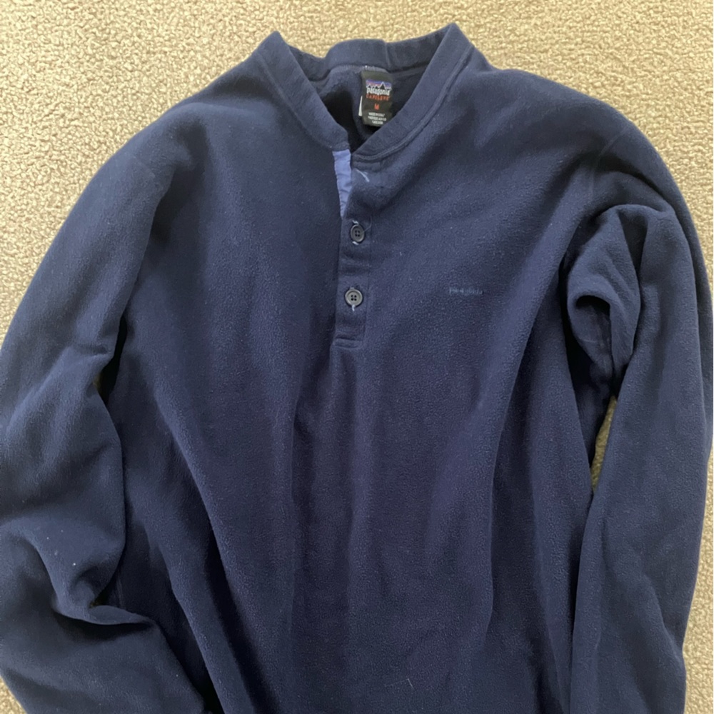 Vintage Patagonia Fleece Henley - size medium